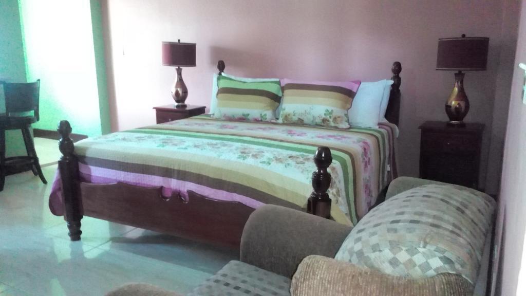 Hotel Tropik Leadonna Montego Bay Luaran gambar
