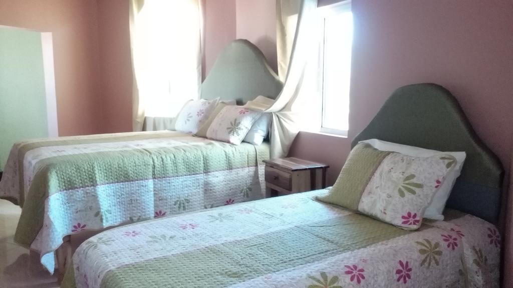 Hotel Tropik Leadonna Montego Bay Bilik gambar