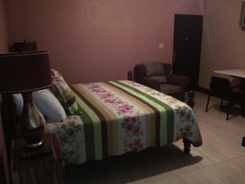 Hotel Tropik Leadonna Montego Bay Bilik gambar
