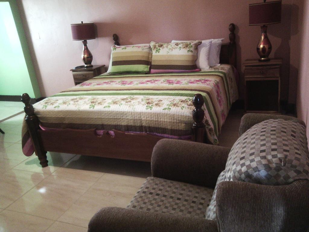 Hotel Tropik Leadonna Montego Bay Bilik gambar