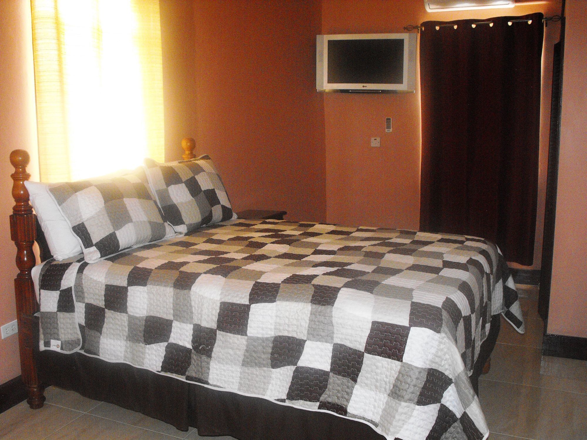 Hotel Tropik Leadonna Montego Bay Luaran gambar